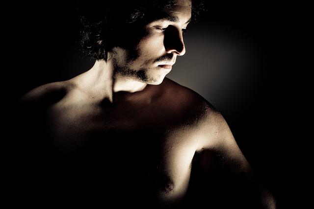 Que características dos homens atraem as mulheres?