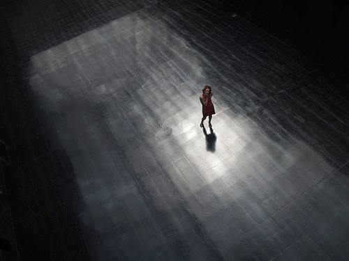 Como lidar com uma pessoa emocionalmente distante