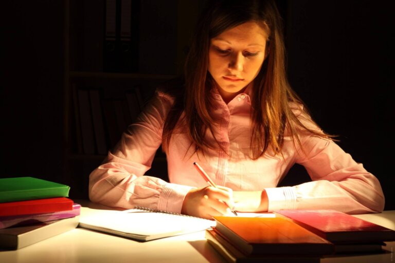 Ninguém gosta de mim, todos me odeiam