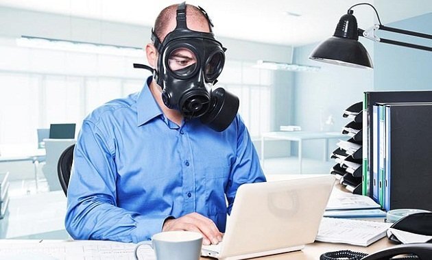 Como lidar com companheiros de trabalho tóxicos?