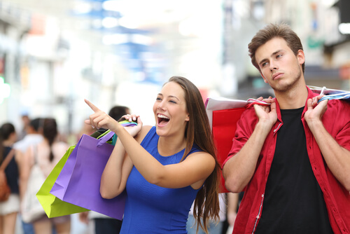 Você é um compulsivo por compras? Você pode ter Oniomania
