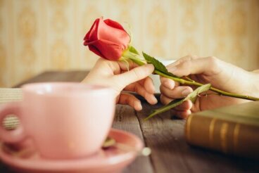 6 maneiras de dizer 'te amo' sem palavras