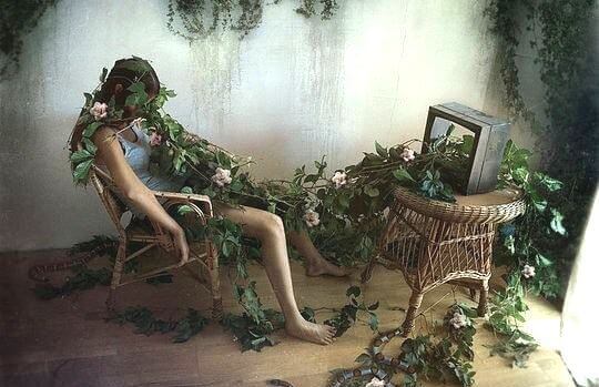 Trabalhar para criar e trabalhar para consumir