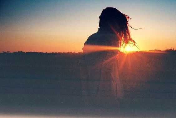 A dor renasce quando um ex encontra um novo par