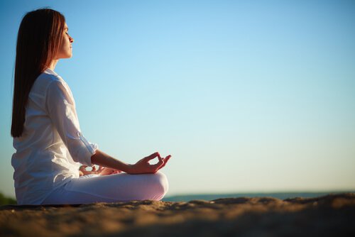 Meditação e outras técnicas para ajudá-lo a ser mais feliz