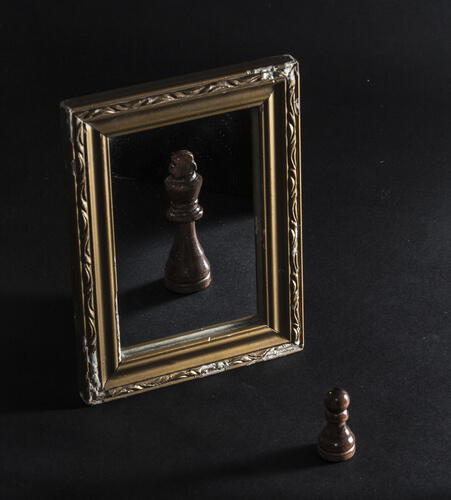 Deixe a arrogância de lado e seja feliz