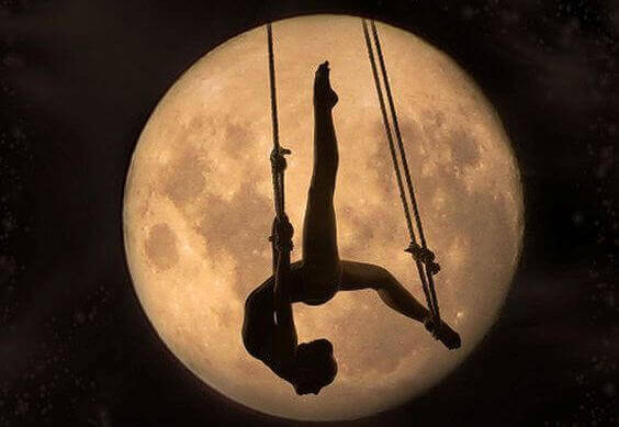 Não existe branco sem preto, não existe luz sem escuridão