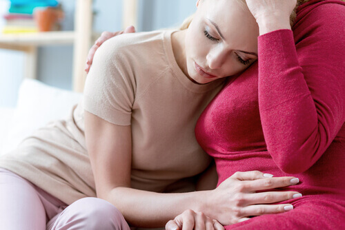 Sou mãe e minha filha tem Alzheimer