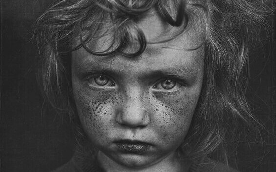 5 características associadas a traumas de infância