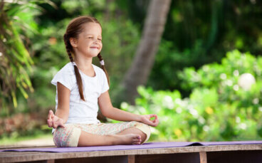 Meditação para crianças: cultivando desde pequenos o jardim interior