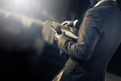 Medo do palco: conheça 4 formas de superá-lo