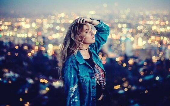 A “teoria da felicidade da savana”, antes só do que mal acompanhado