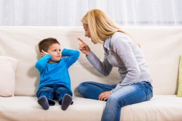 2 consequências negativas de gritar com os nossos filhos