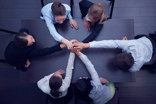 Como manter a equipe de trabalho unida