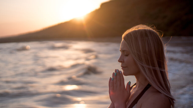 O que acontece no cérebro durante uma experiência espiritual?