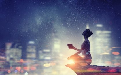 Conexão entre física quântica e espiritualidade, segundo Dalai Lama