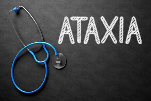 Ataxia: sintomas, causas e tratamento