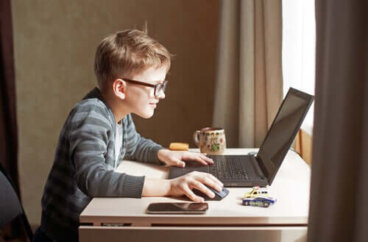 Ensino à distância: o caos cibernético entre pais e filhos