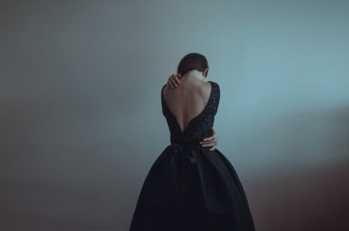 Diferenças entre estar só e se sentir sozinho