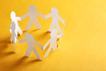 Psicologia comunitária: origens, características e fundamentos teóricos