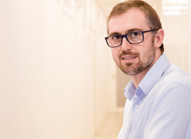 Entrevista com Manuel Antonio Fernández: a neuropediatria no desenvolvimento infantil