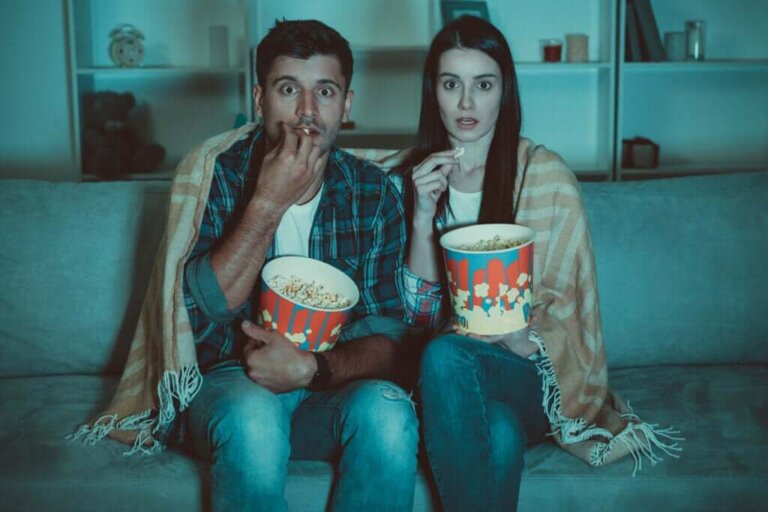 Vício em séries, um novo (e lucrativo) estilo de vida