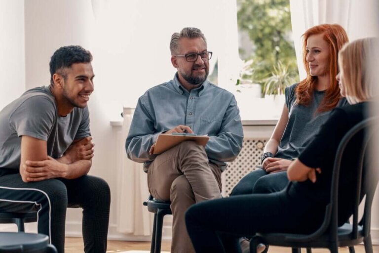 Terapia em grupo: o que é, características e objetivos