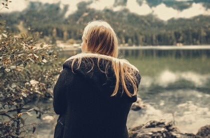 A tristeza do dia a dia, aquela incômoda companheira de viagem