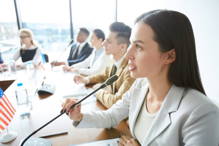 Os 6 modelos da psicologia política