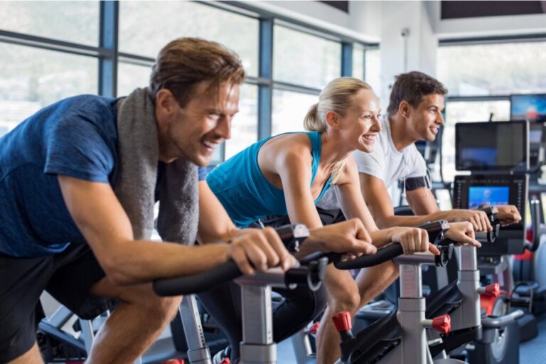 5 benefícios psicológicos do spinning