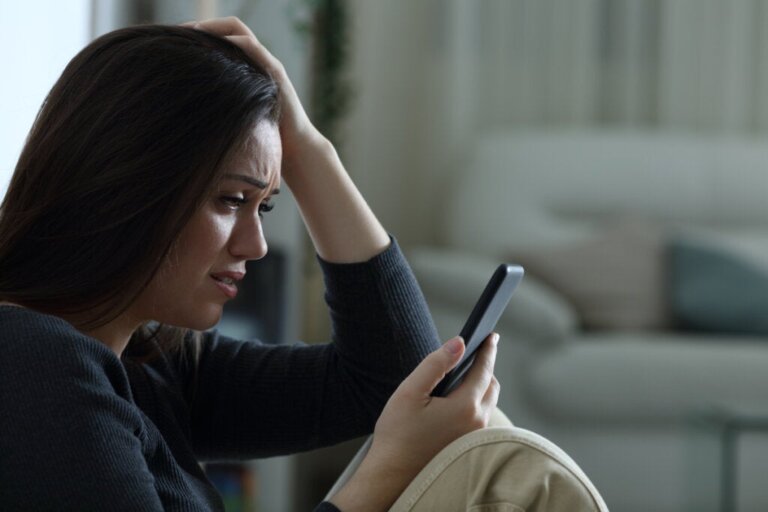 Mensagens abusivas de ex-parceiros: um risco para a saúde mental