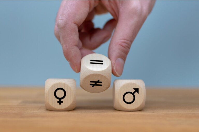 Diferenças entre estereótipos e papéis de gênero