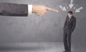 Julgar alguém é definir a si mesmo