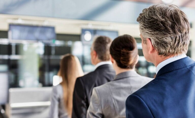 Quanto tempo você aguenta ficar na fila?