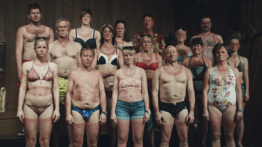 Um coro de dinamarqueses queimados pelo sol pede ajuda ao mundo