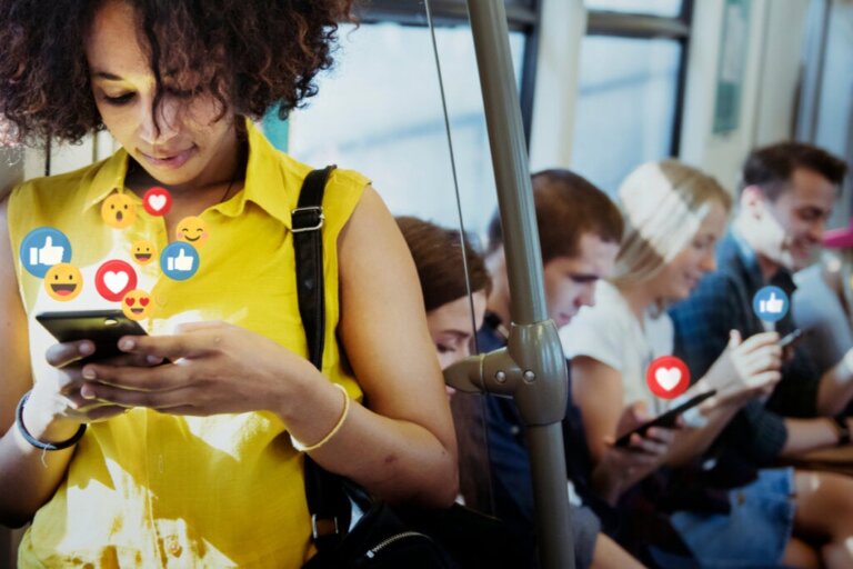 Éramos mais felizes sem as redes sociais?