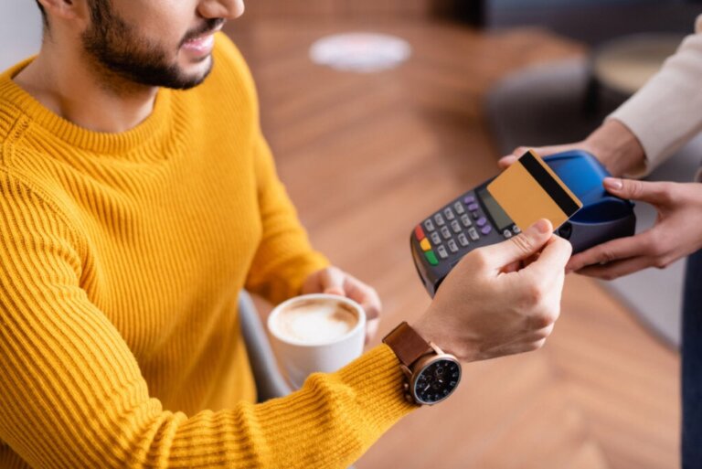 Uso do cartão de crédito e saúde mental