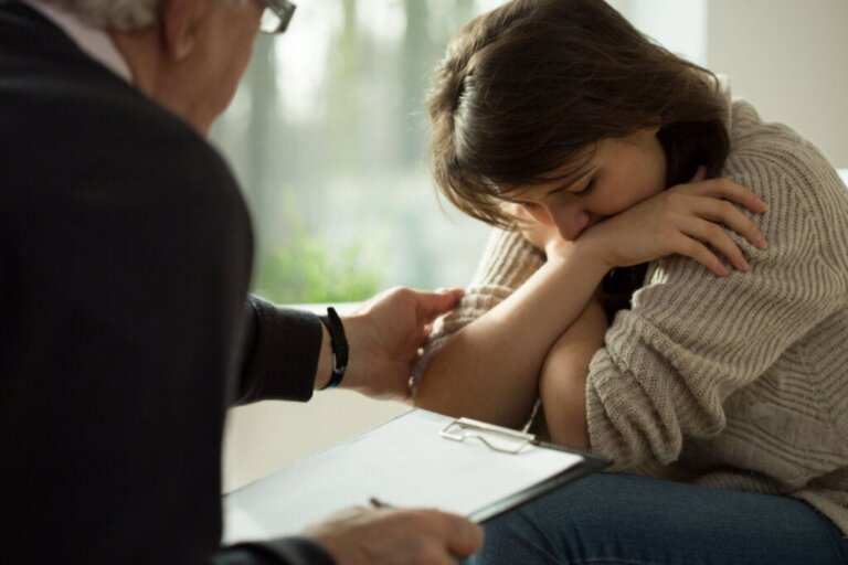 A tríade de pensamentos negativos na depressão: como desativá-la?