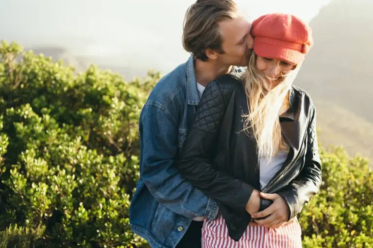 O que é o amor fátuo de acordo com Sternberg?