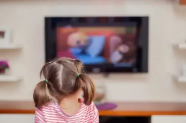 Como escolher os programas infantis certos para seus filhos