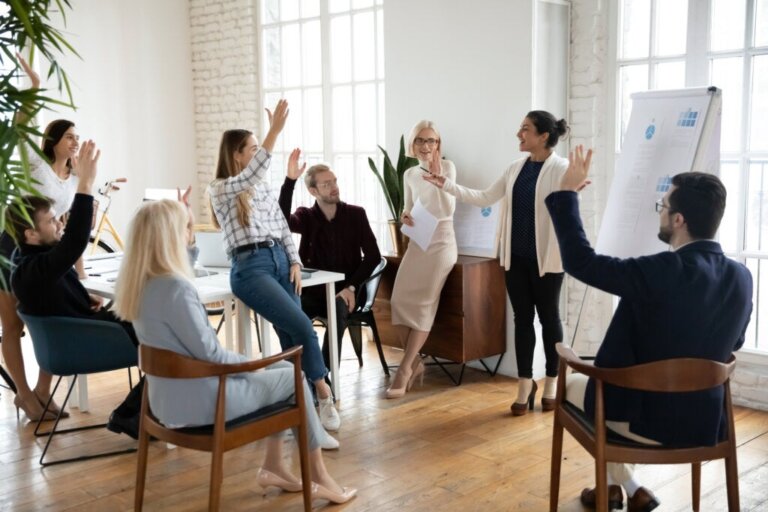 O que é liderança situacional e por que ela é útil?