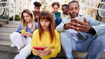 Você passa muito tempo nas redes sociais? Aprenda 10 estratégias para reduzir esse vício