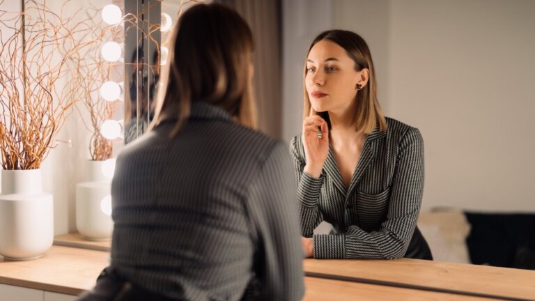 O que significa ser uma pessoa superficial e como detectá-la