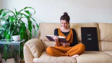 Por que você prefere ficar em casa em vez de sair com os amigos?